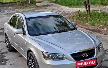 Hyundai Sonata VI, 2005 год, 940 000 рублей, 13 фотография