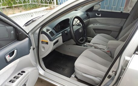 Hyundai Sonata VI, 2005 год, 940 000 рублей, 23 фотография