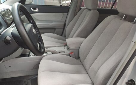 Hyundai Sonata VI, 2005 год, 940 000 рублей, 24 фотография
