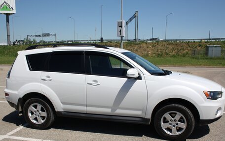 Mitsubishi Outlander III рестайлинг 3, 2011 год, 1 450 000 рублей, 8 фотография