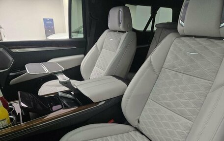 Cadillac Escalade V, 2025 год, 24 600 000 рублей, 7 фотография