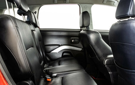 Mitsubishi Outlander III рестайлинг 3, 2009 год, 949 000 рублей, 13 фотография