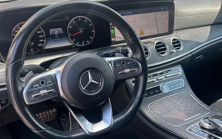 Mercedes-Benz E-Класс, 2019 год, 3 270 000 рублей, 8 фотография