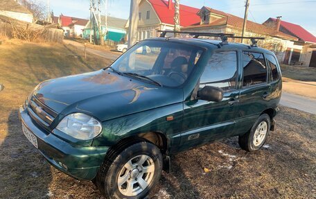 Chevrolet Niva I рестайлинг, 2005 год, 330 000 рублей, 2 фотография