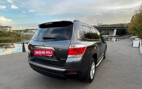 Toyota Highlander III, 2010 год, 1 680 000 рублей, 6 фотография