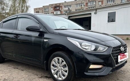 Hyundai Solaris II рестайлинг, 2018 год, 1 290 000 рублей, 2 фотография