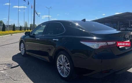 Toyota Camry, 2018 год, 2 470 000 рублей, 6 фотография