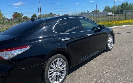Toyota Camry, 2018 год, 2 470 000 рублей, 8 фотография