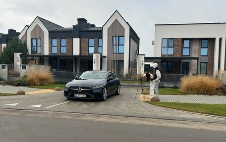 Mercedes-Benz CLS, 2018 год, 4 200 000 рублей, 2 фотография