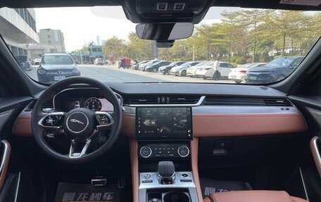 Jaguar F-Pace, 2022 год, 3 300 200 рублей, 6 фотография