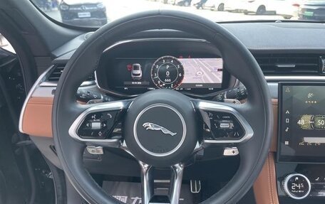 Jaguar F-Pace, 2022 год, 3 300 200 рублей, 8 фотография