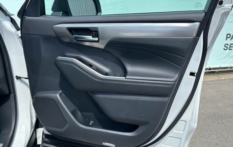 Toyota Highlander, 2025 год, 5 850 000 рублей, 33 фотография
