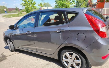 Hyundai Solaris II рестайлинг, 2012 год, 950 000 рублей, 9 фотография