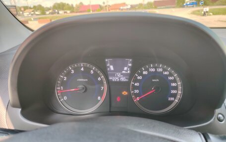 Hyundai Solaris II рестайлинг, 2012 год, 950 000 рублей, 10 фотография