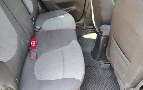 Hyundai Solaris II рестайлинг, 2012 год, 950 000 рублей, 4 фотография