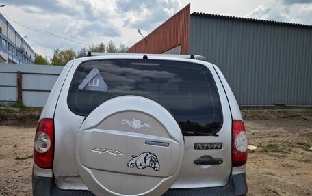 Chevrolet Niva I рестайлинг, 2010 год, 350 000 рублей, 4 фотография