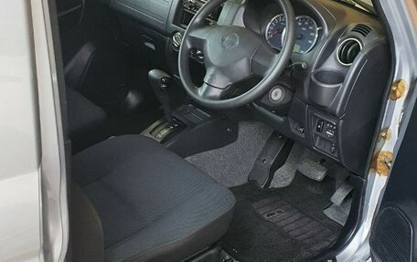 Nissan Kix, 2011 год, 750 000 рублей, 10 фотография
