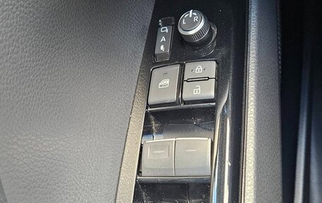 Toyota Camry, 2023 год, 3 700 000 рублей, 12 фотография