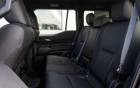 Toyota Land Cruiser Prado, 2024 год, 12 474 000 рублей, 10 фотография