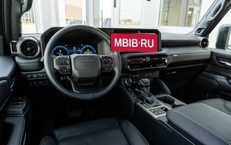Toyota Land Cruiser Prado, 2024 год, 12 474 000 рублей, 6 фотография
