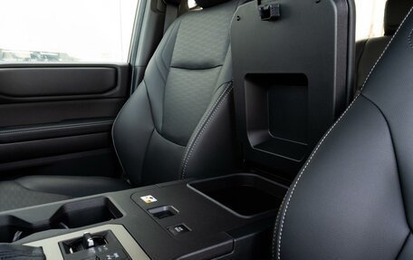 Toyota Land Cruiser Prado, 2024 год, 12 474 000 рублей, 31 фотография