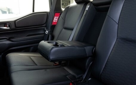 Toyota Land Cruiser Prado, 2024 год, 12 474 000 рублей, 14 фотография