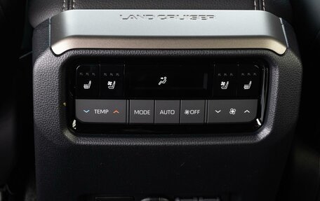 Toyota Land Cruiser Prado, 2024 год, 12 474 000 рублей, 32 фотография