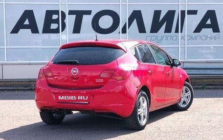 Opel Astra J, 2011 год, 571 000 рублей, 2 фотография
