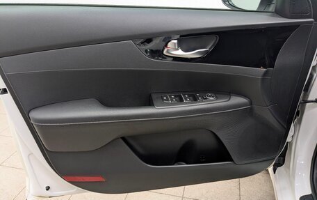 KIA Cerato IV, 2022 год, 2 590 000 рублей, 7 фотография