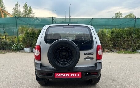 Chevrolet Niva I рестайлинг, 2009 год, 295 000 рублей, 4 фотография