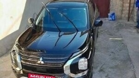 Mitsubishi Outlander, 2021 год, 2 700 000 рублей, 1 фотография
