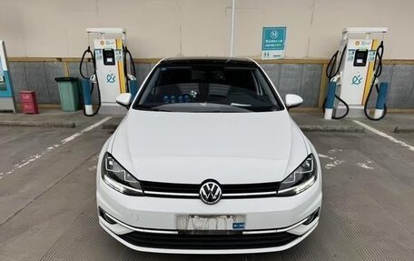 Volkswagen Golf VII, 2020 год, 1 492 442 рублей, 3 фотография
