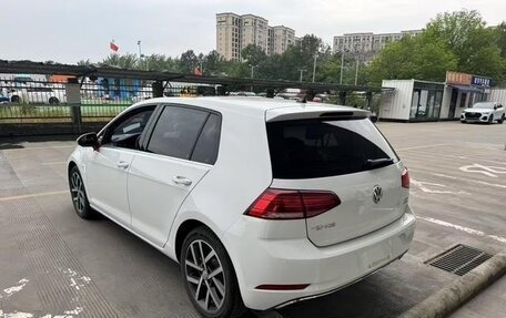 Volkswagen Golf VII, 2020 год, 1 492 442 рублей, 4 фотография