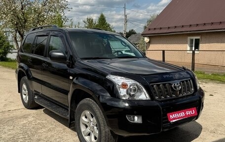 Toyota Land Cruiser Prado 120 рестайлинг, 2008 год, 2 700 000 рублей, 2 фотография