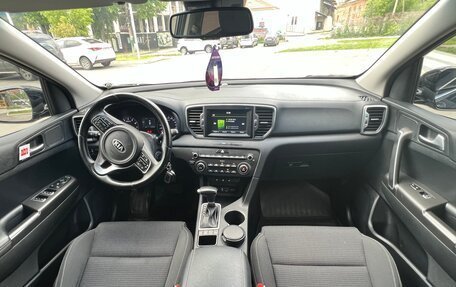 KIA Sportage IV рестайлинг, 2016 год, 2 179 000 рублей, 11 фотография