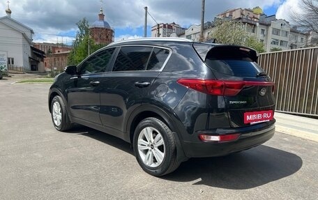 KIA Sportage IV рестайлинг, 2016 год, 2 179 000 рублей, 3 фотография