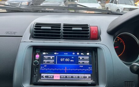 Honda Jazz I рестайлинг, 2004 год, 350 000 рублей, 19 фотография