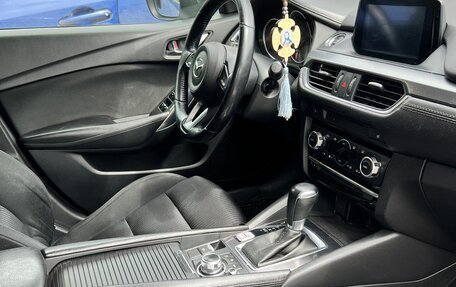 Mazda 6, 2017 год, 2 200 000 рублей, 9 фотография