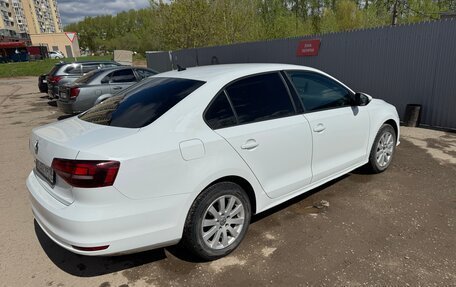 Volkswagen Jetta VI, 2016 год, 895 000 рублей, 5 фотография