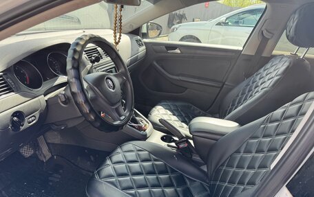 Volkswagen Jetta VI, 2016 год, 895 000 рублей, 11 фотография