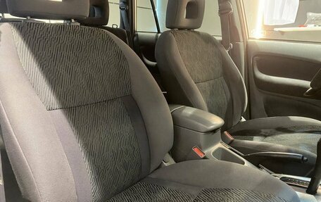 Toyota RAV4, 2001 год, 850 000 рублей, 15 фотография