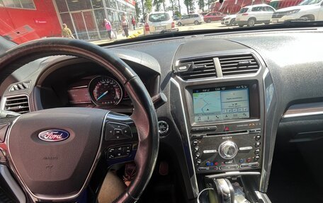 Ford Explorer VI, 2017 год, 2 500 000 рублей, 12 фотография