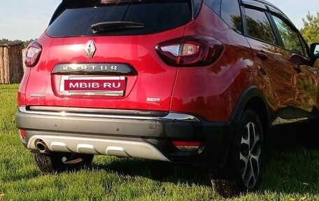 Renault Kaptur I рестайлинг, 2020 год, 1 870 000 рублей, 2 фотография