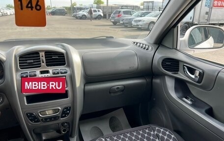 Hyundai Santa Fe III рестайлинг, 2004 год, 659 000 рублей, 15 фотография
