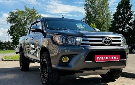 Toyota Hilux VIII, 2015 год, 2 198 000 рублей, 5 фотография