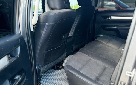 Toyota Hilux VIII, 2015 год, 2 198 000 рублей, 9 фотография