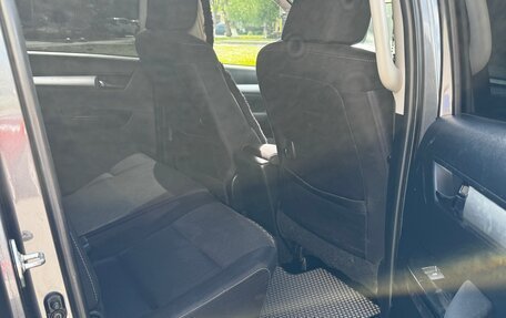 Toyota Hilux VIII, 2015 год, 2 198 000 рублей, 10 фотография