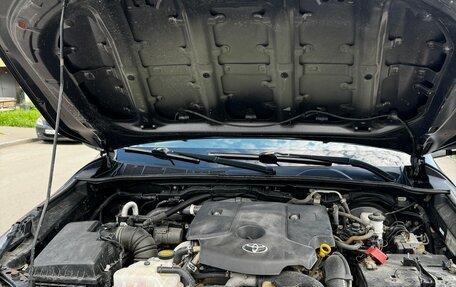 Toyota Hilux VIII, 2015 год, 2 198 000 рублей, 17 фотография