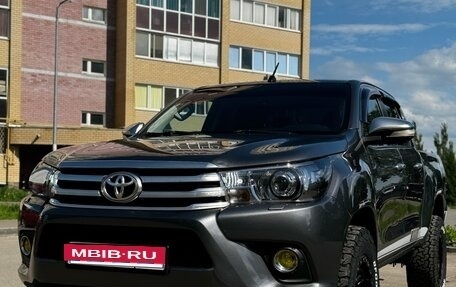 Toyota Hilux VIII, 2015 год, 2 198 000 рублей, 27 фотография