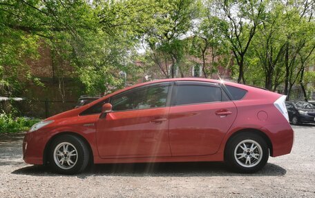Toyota Prius, 2010 год, 1 070 000 рублей, 8 фотография